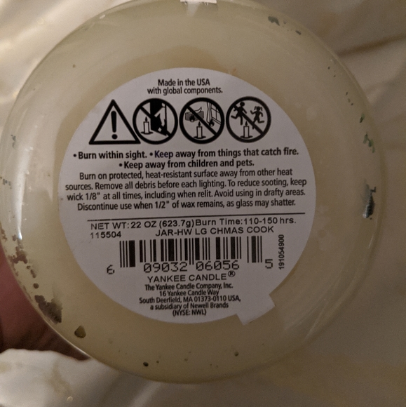 Yankee Candle | Christmas Cookie - Picture 2 of 3